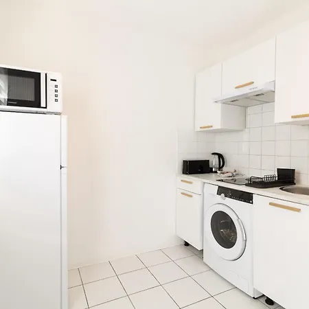 Apartment L'envolee - Entier Avec Balcon & Parking Prive - So Cozy